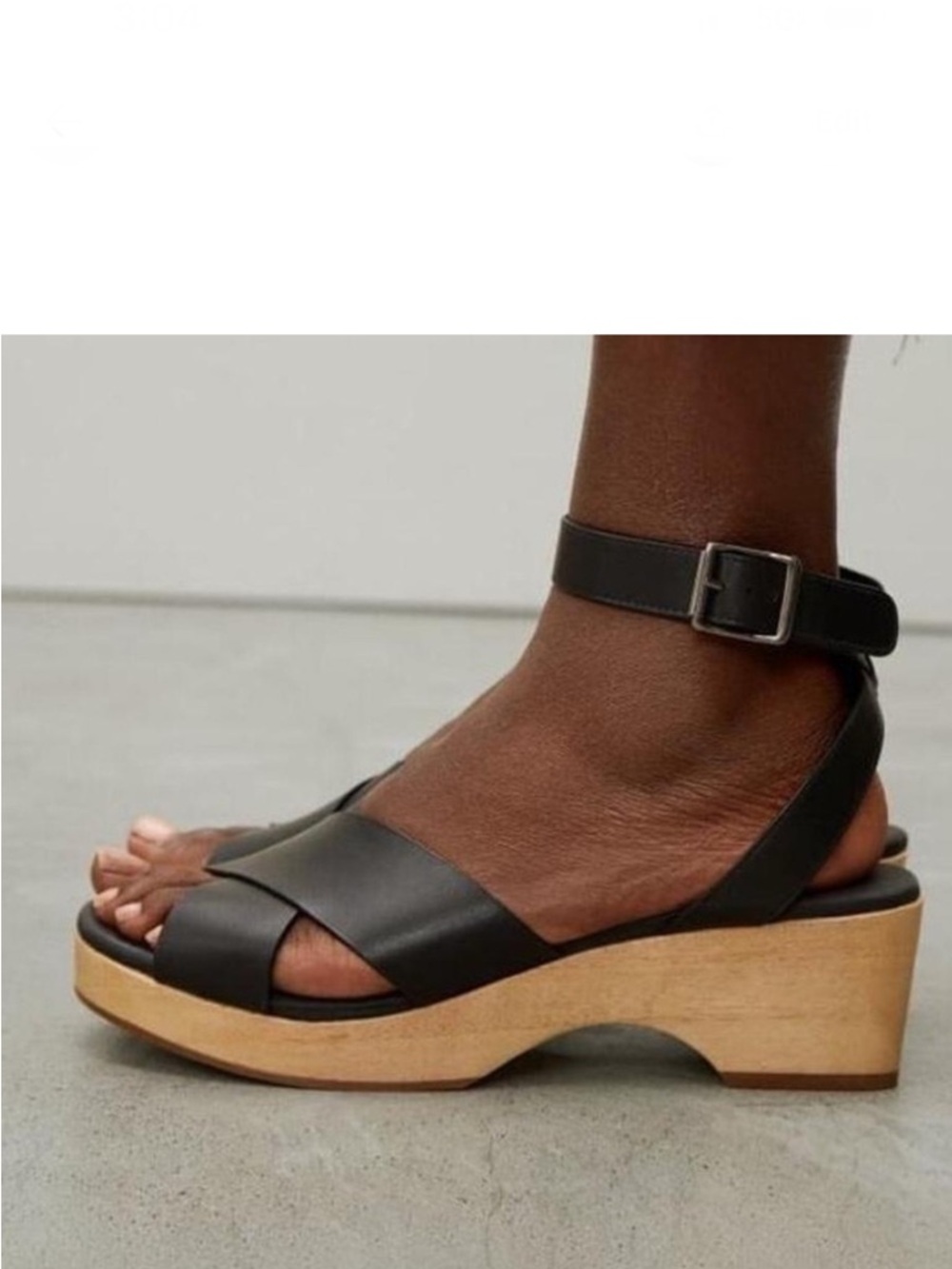 Everlane the Clog Sandal in Black Leather and Natural Wood Size 7.5